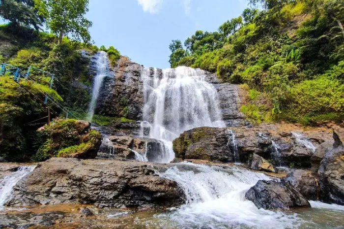 Cikondang Waterfall, Exploring the Natural Wonders of Waterfalls in Cianjur